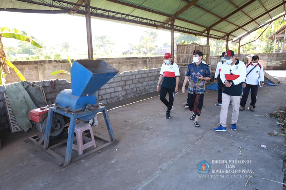 Wujudkan 100% TOSS Desa, Bupati Suwirta Pembinaan Langsung ke Desa