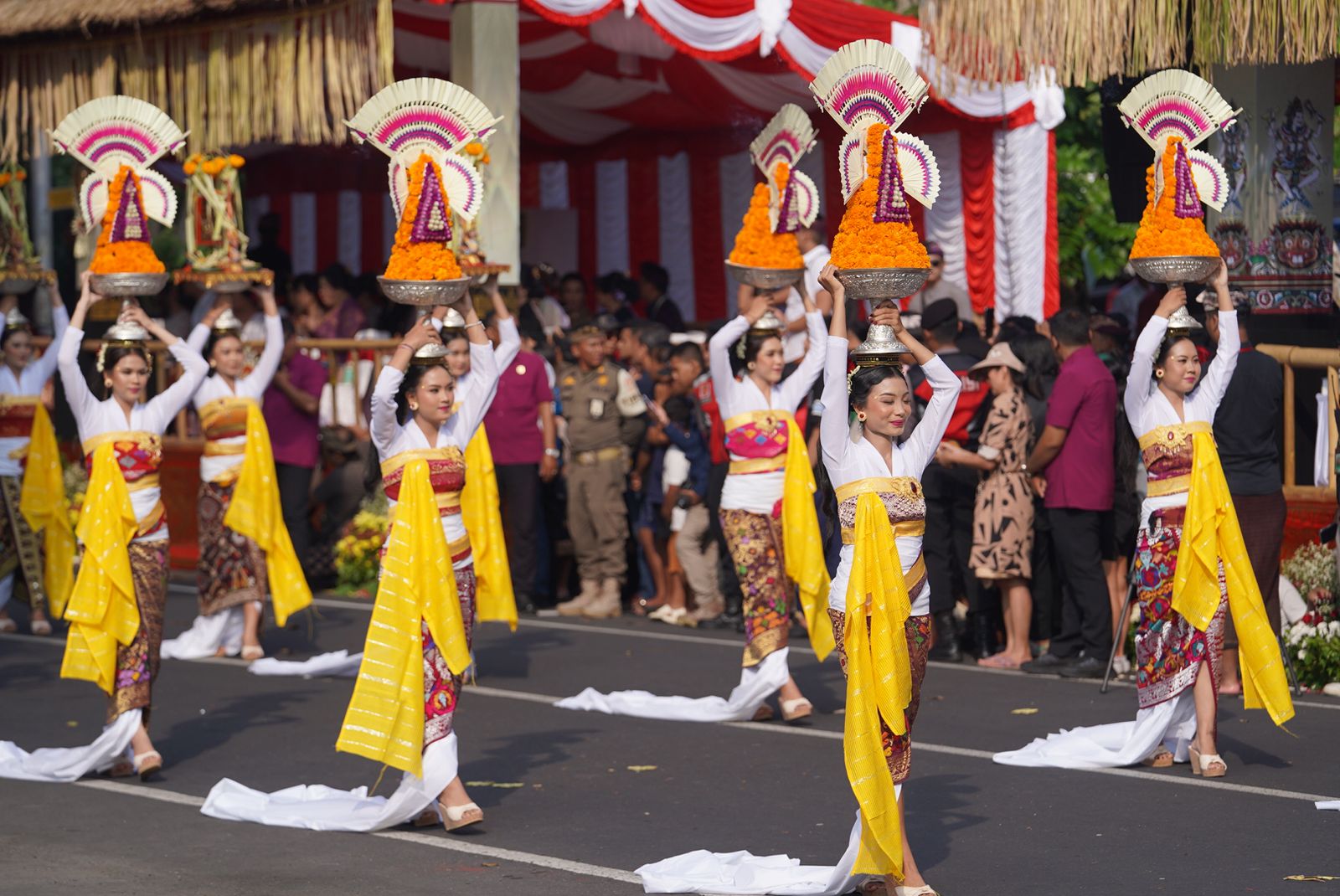 Pawai Peed Aya PKB 2025, Desa Adat Gelgel Wakili Klungkung