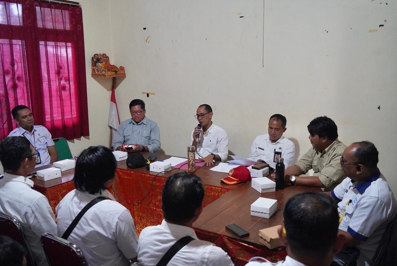 Wabup Tjok Surya Monev dan Evaluasi Pemerintah Desa di Kecamatan Nusa Penida