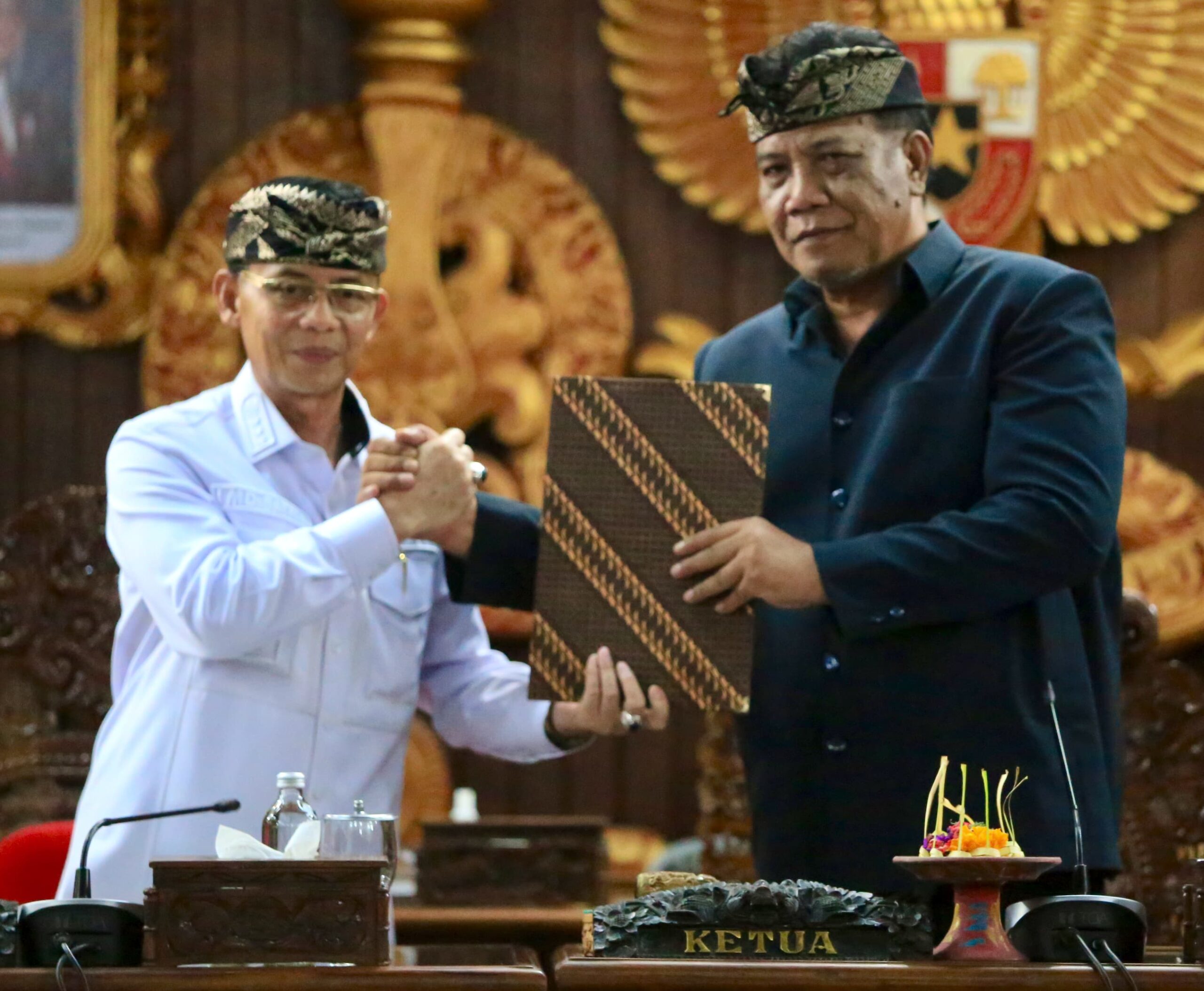Bupati Satria Hadiri Rapat Paripurna Penyampaian Ranperda tentang RPJMD Semesta Berencana Kabupaten Klungkung Tahun 2025-2029