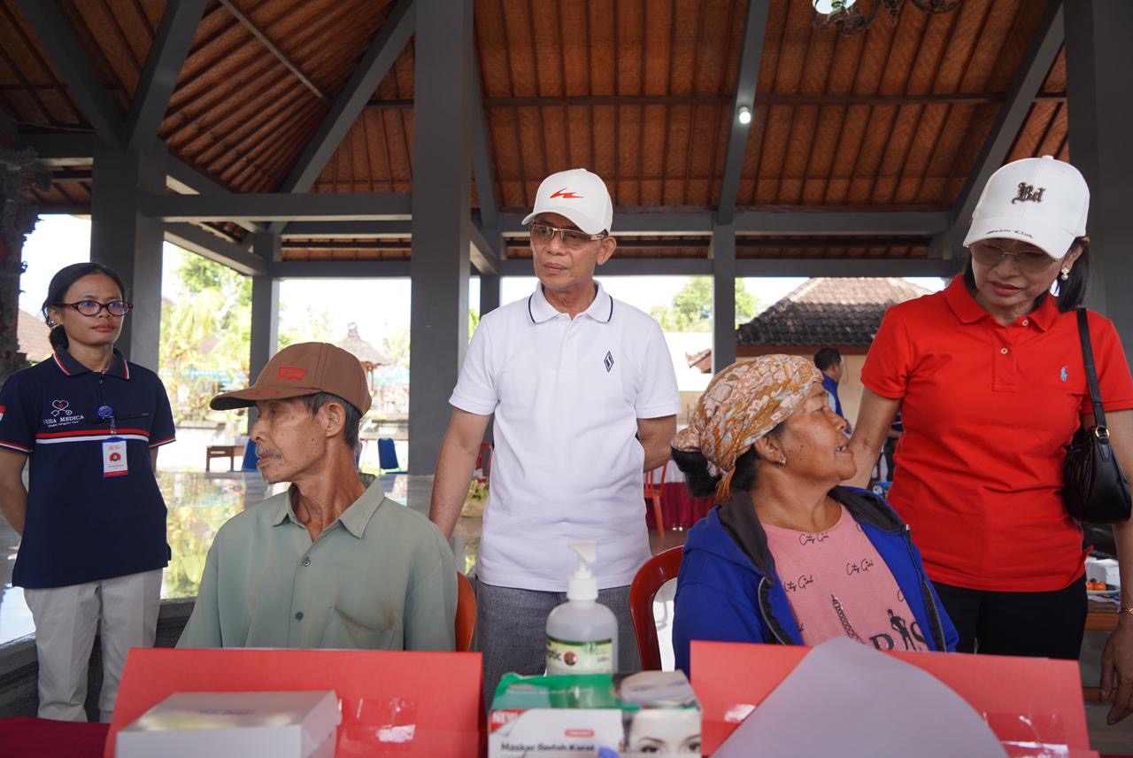 Bupati Satria Buka Bakti Sosial Kesehatan Nusa Medical