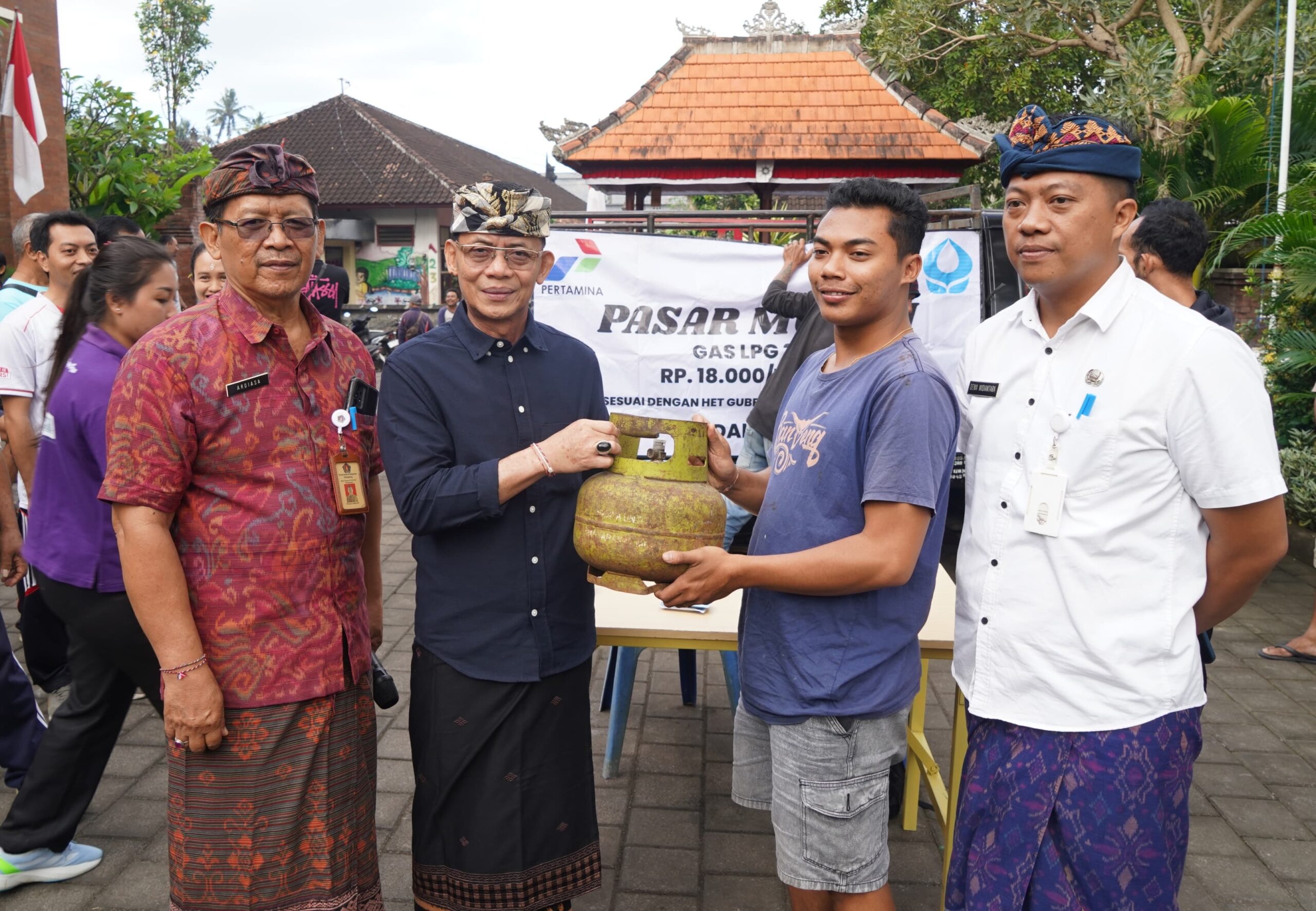 Atasi Kelangkaan LPG 3KG, Pemkab Klungkung Gelar Operasi Pasar