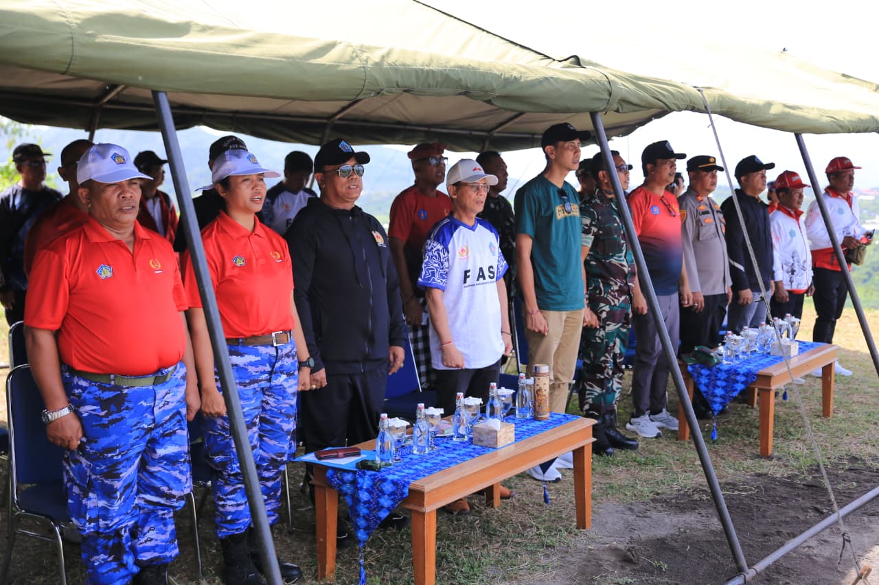 Bupati Satria Buka Kejuaraan Paralayang Porprov Bali Ke XVI
