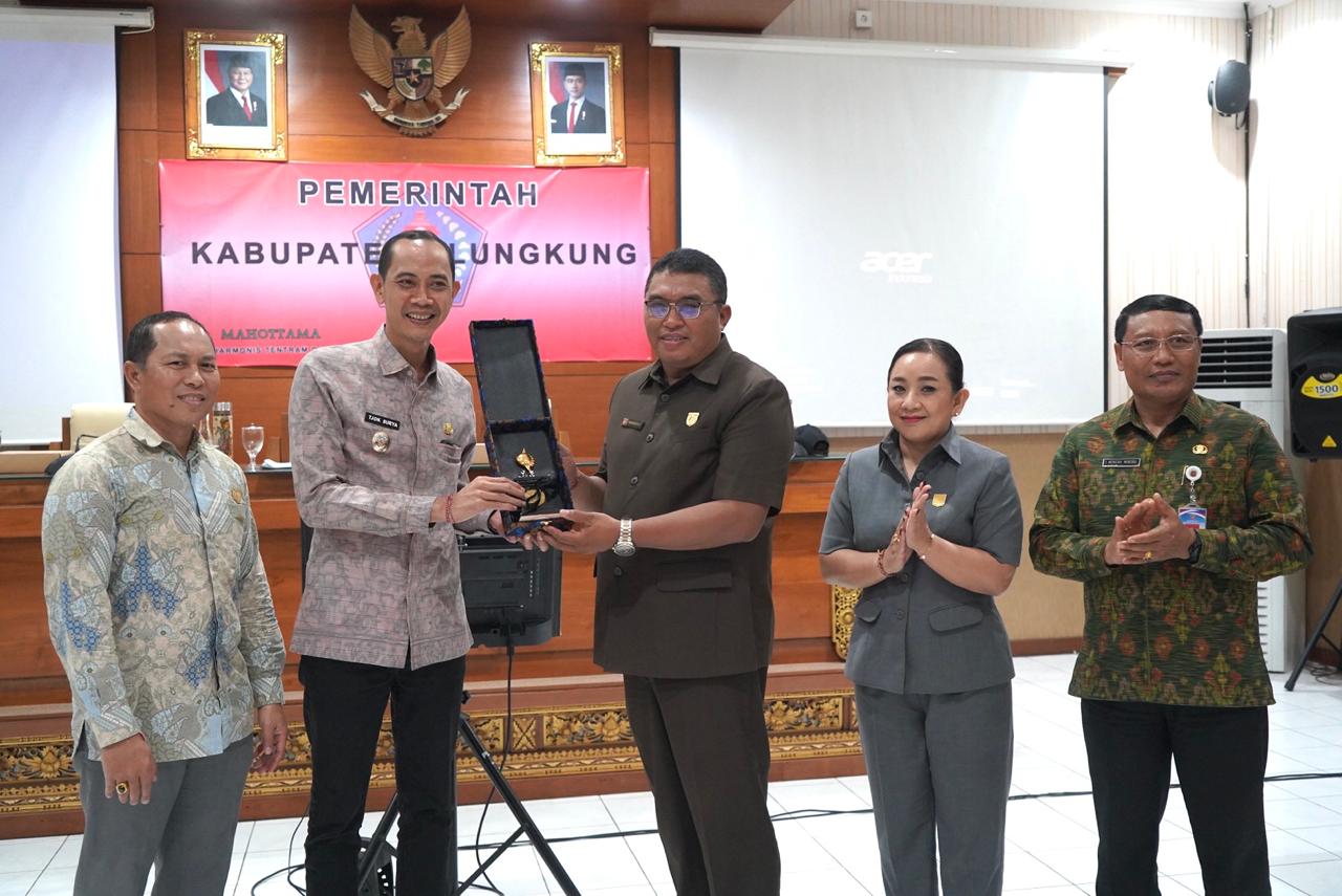 Wabup Tjok Surya Terima Kunker DPRD Karangasem