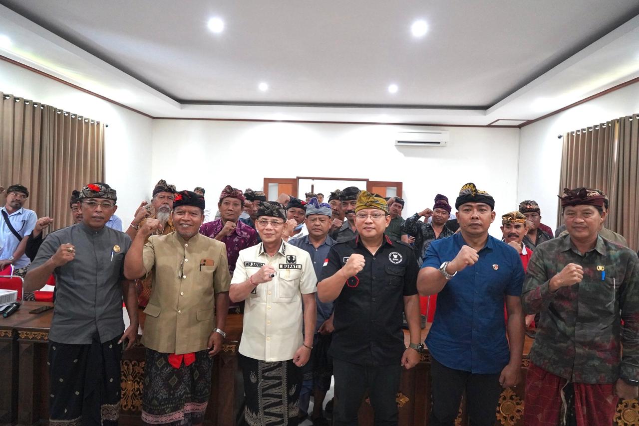 Bupati Satria Ajak Desa Adat Perkuat Sinergi dan Komitmen Cegah Bahaya Narkoba