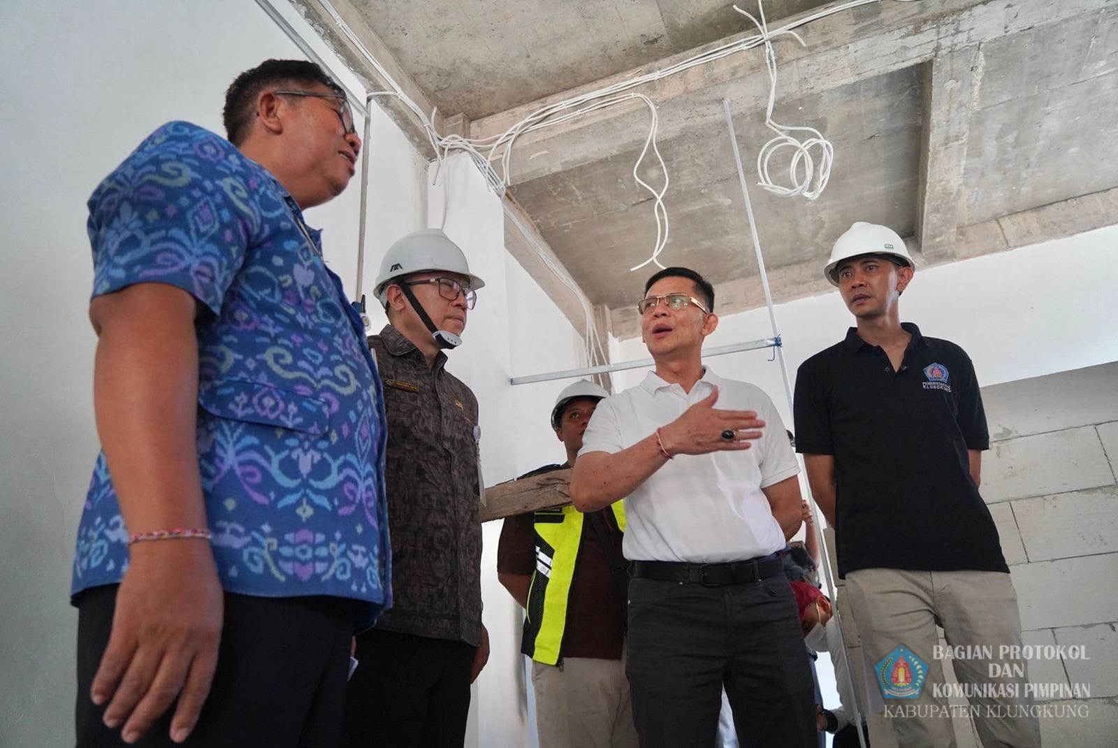 Pimpin Monev Pembangunan Daerah, Bupati Satria Tekankan Jaga Kualitas dan Target Waktu Sesuai Kontrak