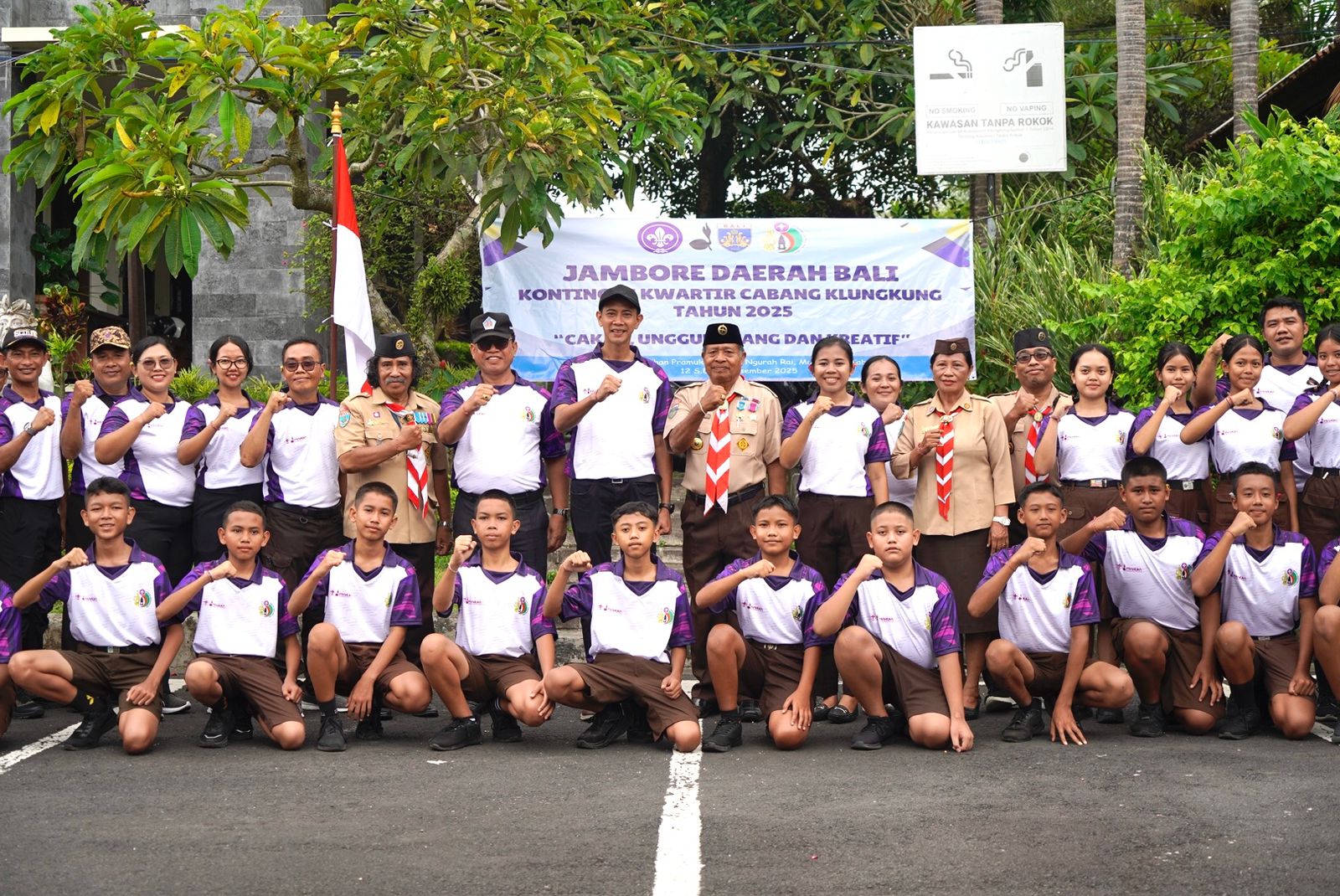 Lepas Kontingen Jambore Daerah, Wabup Tjok Surya Minta Tanamkan Semangat Mahottama