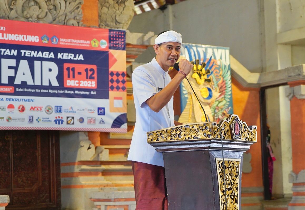 Wabup Tjok Surya Buka “Job Fair” SMKN 1 Klungkung