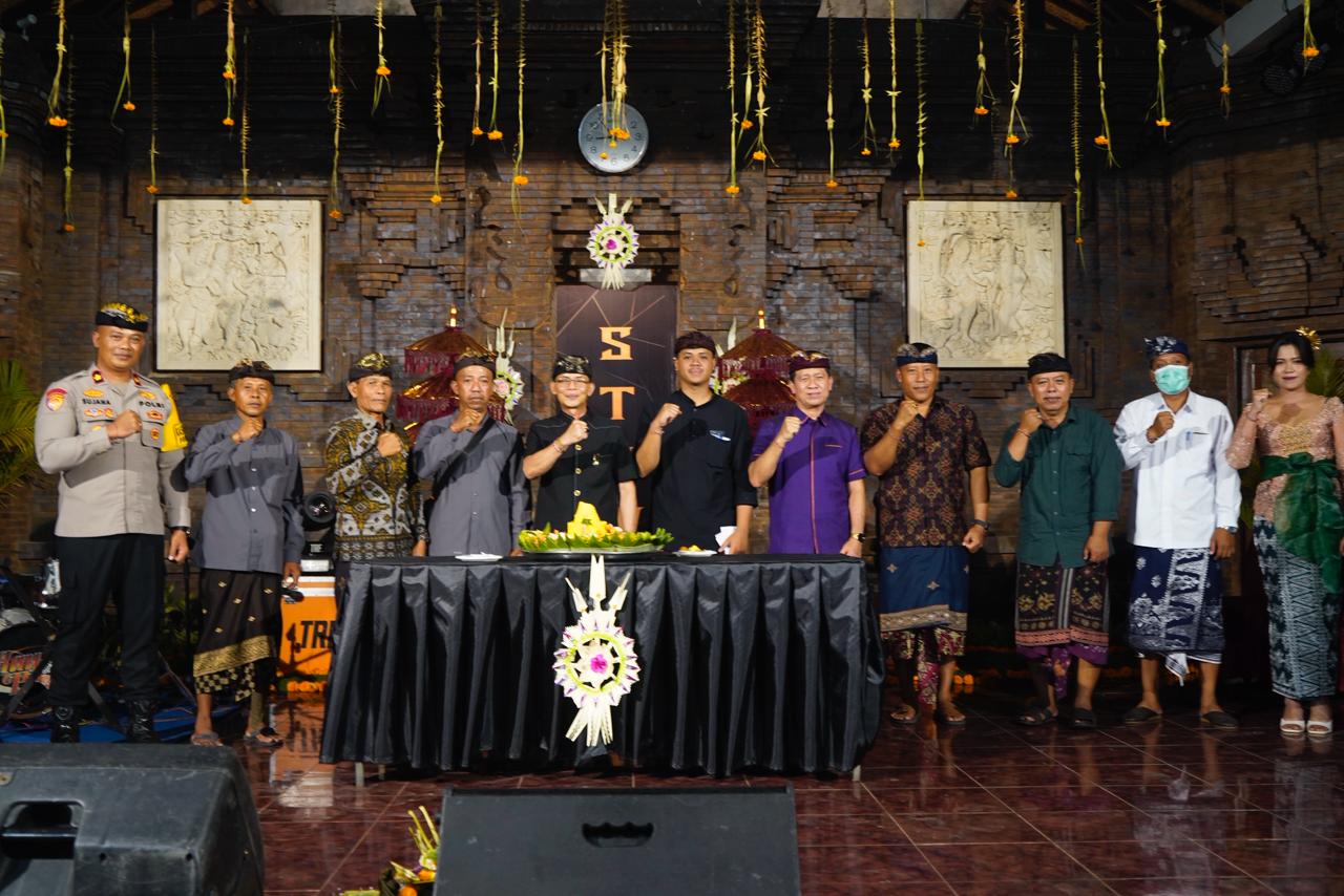 Bupati Satria Ajak Yowana Tingkatkan Peran Dalam Pelestarian Adat Budaya