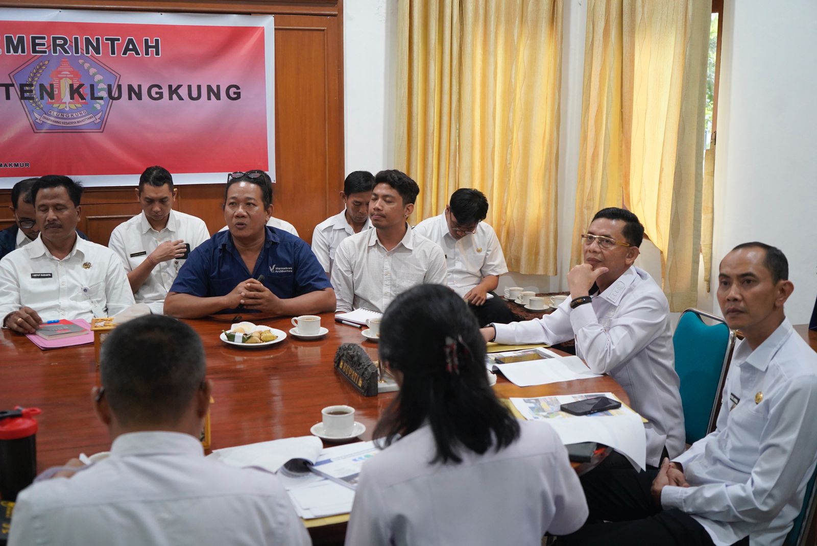 Tingkatkan PAD, Bupati Satria Instruksikan Penataan Reklame yang Estetik dan Terukur