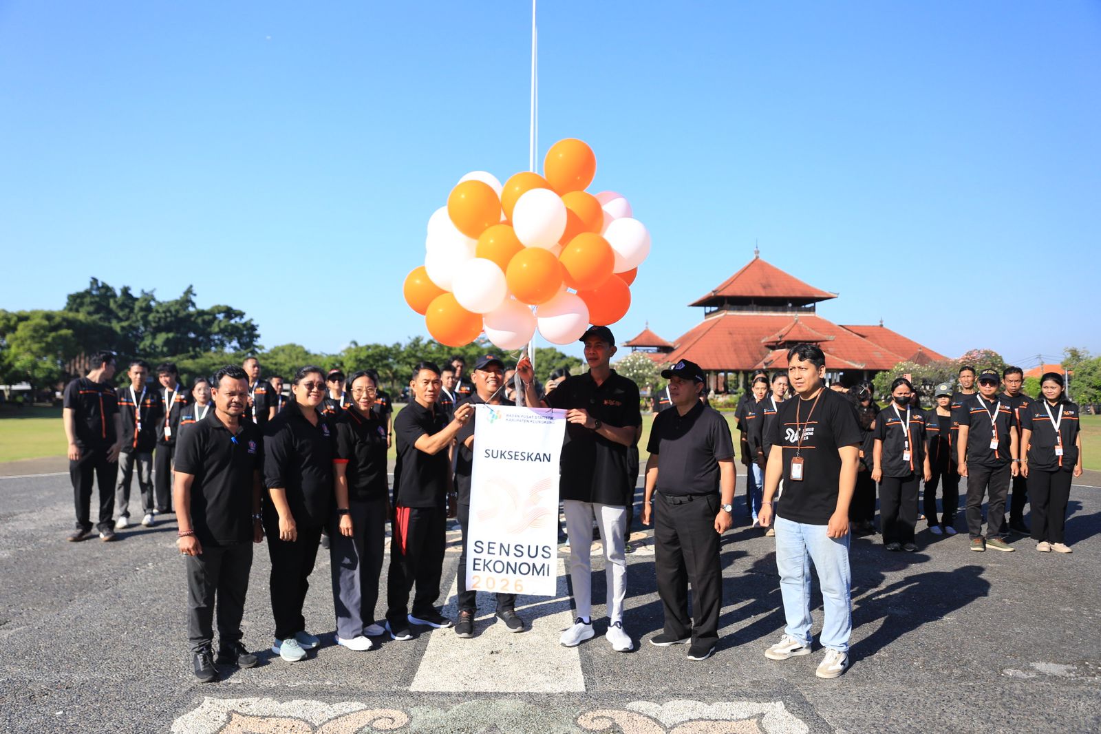 Pimpin Apel Penguatan Komitmen Petugas Sensus Ekonomi 2026, Wabup Tjok Surya Tekankan Sinergi dan Akronim “TIR”