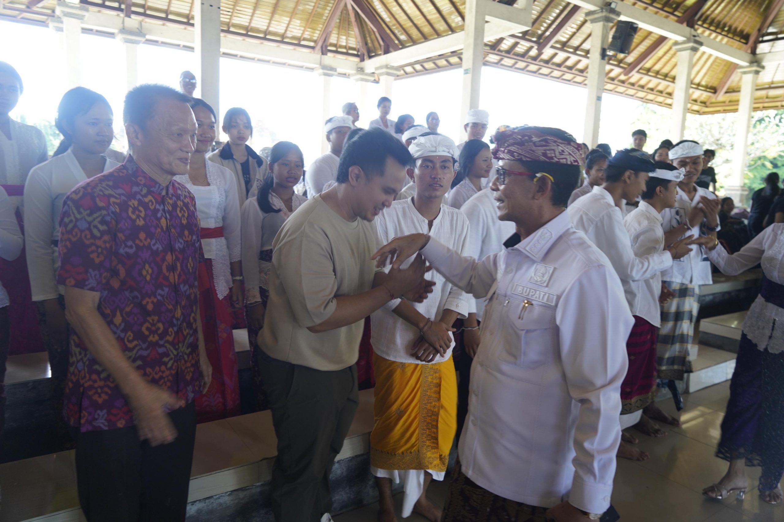 Jelang Lomba Senam dan Paduan Suara di PKB, Bupati Satria Beri Motivasi Perwakilan Duta Klungkung