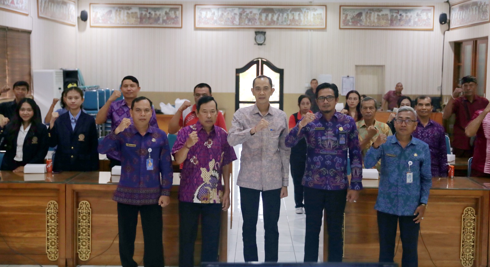 Wabup Klungkung Buka FGD Tata Kelola Sampah Berbasis Tri Hita Karana di Semarapura Tengah